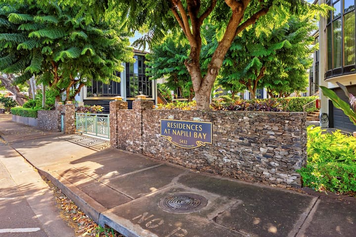 Summer Special! Family Friendly, AC, Walk to Beach