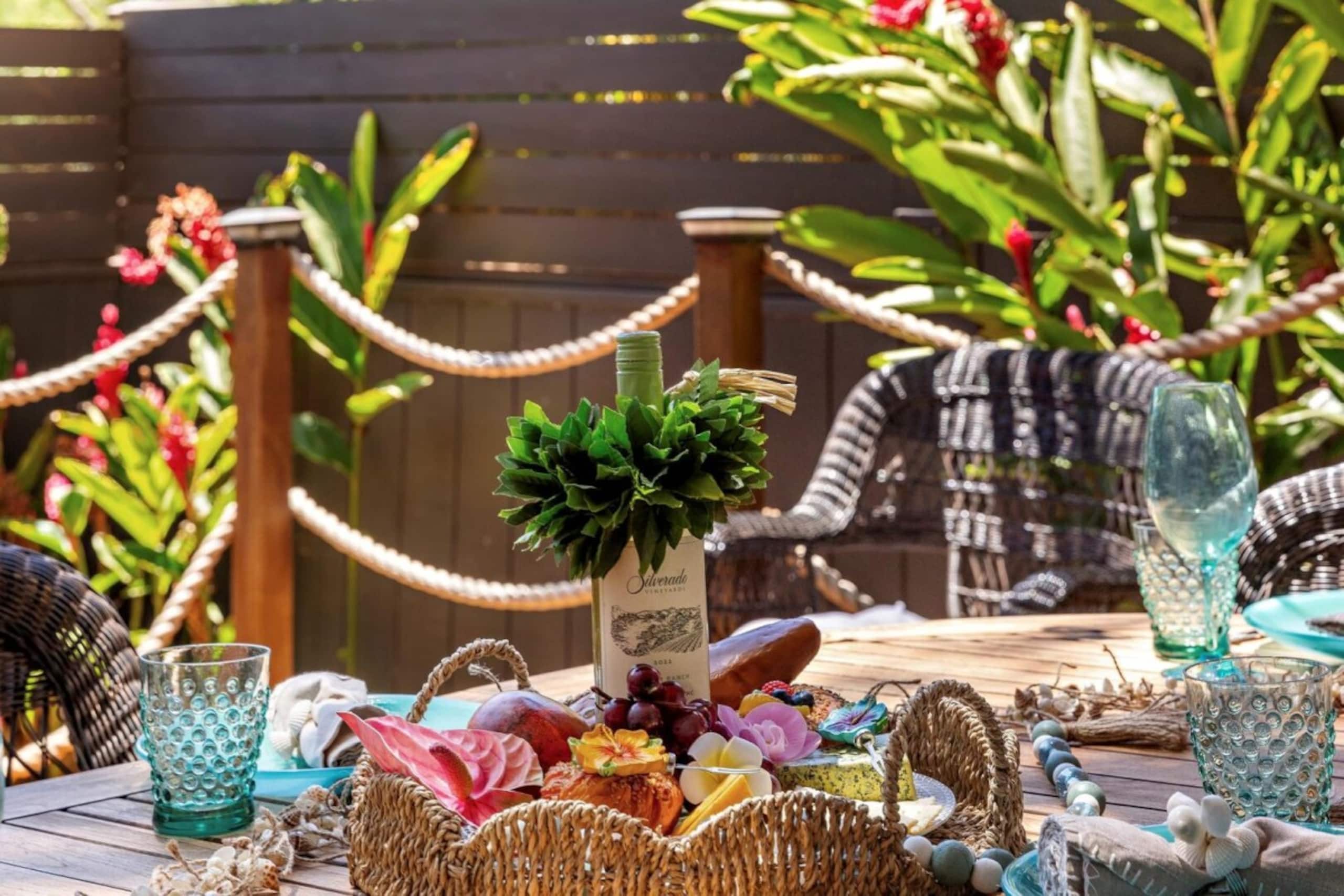 Condo in Lahaina · ★5.0 · 3 bedrooms · 5 beds · 2.5 private baths - Image 18