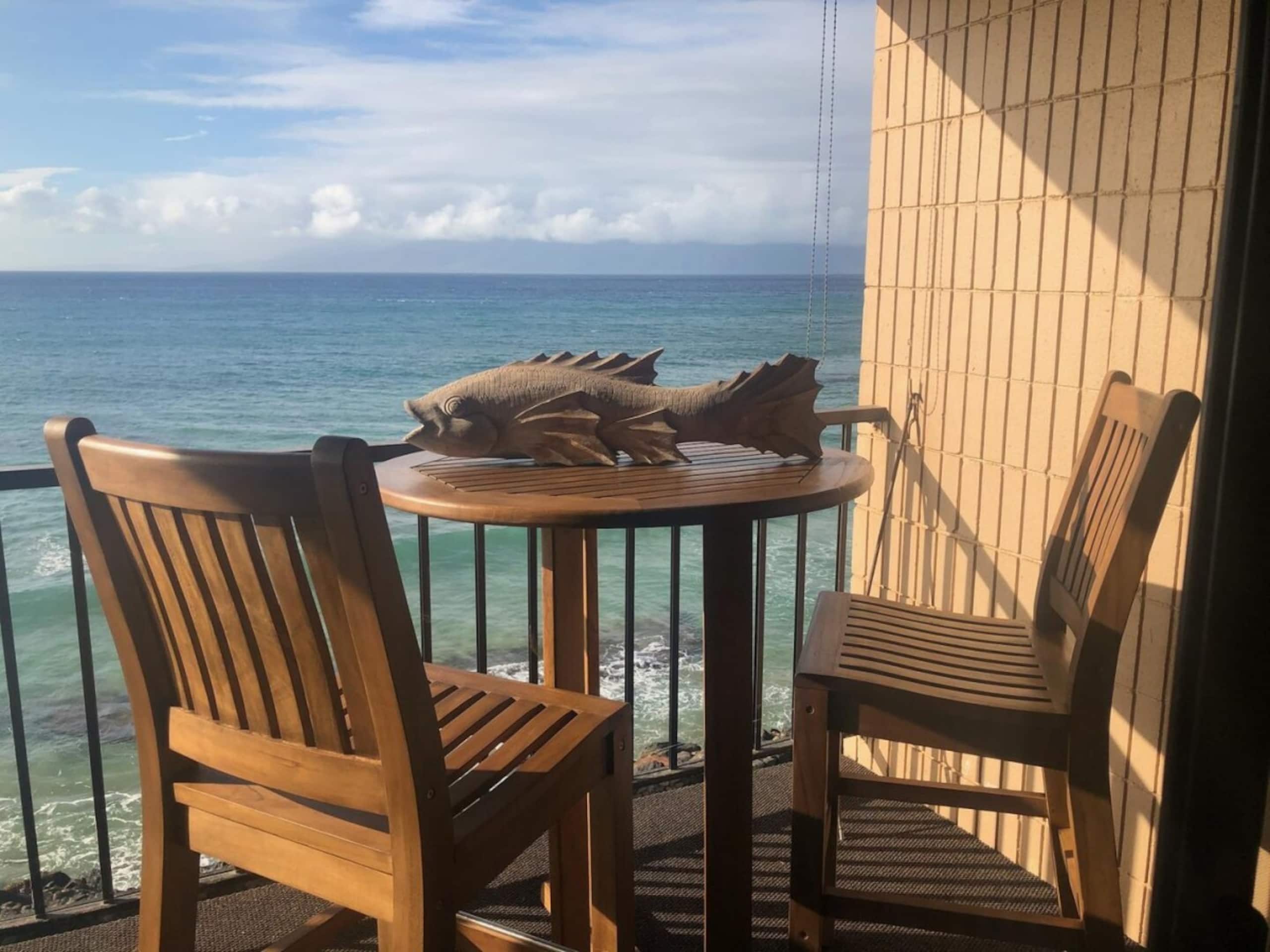 Condo in Lahaina · ★4.83 · 1 bedroom · 2 beds · 1 bath - Image 13
