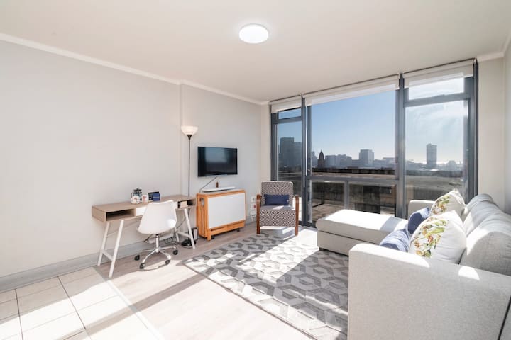 Listing in City Bowl