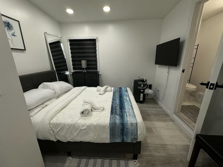 Tercer dormitorio, conectado al baño jack-and-jill