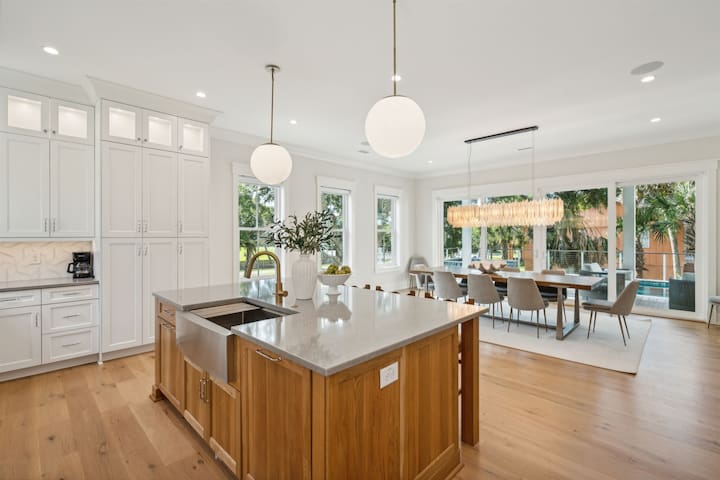 IOP Escapes managed Airbnb listing 2