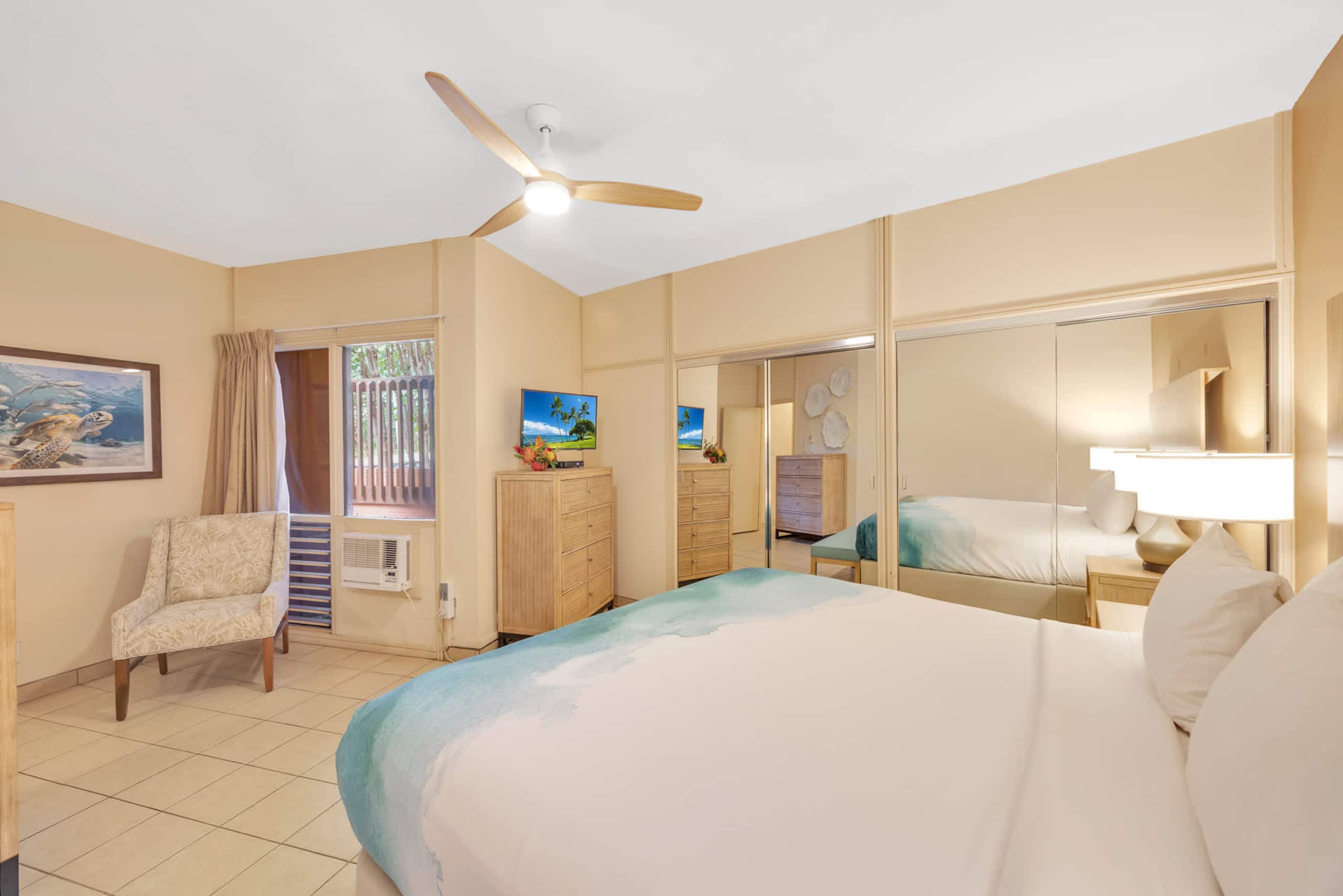 Condo in Lahaina · ★5.0 · 1 bedroom · 2 beds · 1 shared bath - Image 13