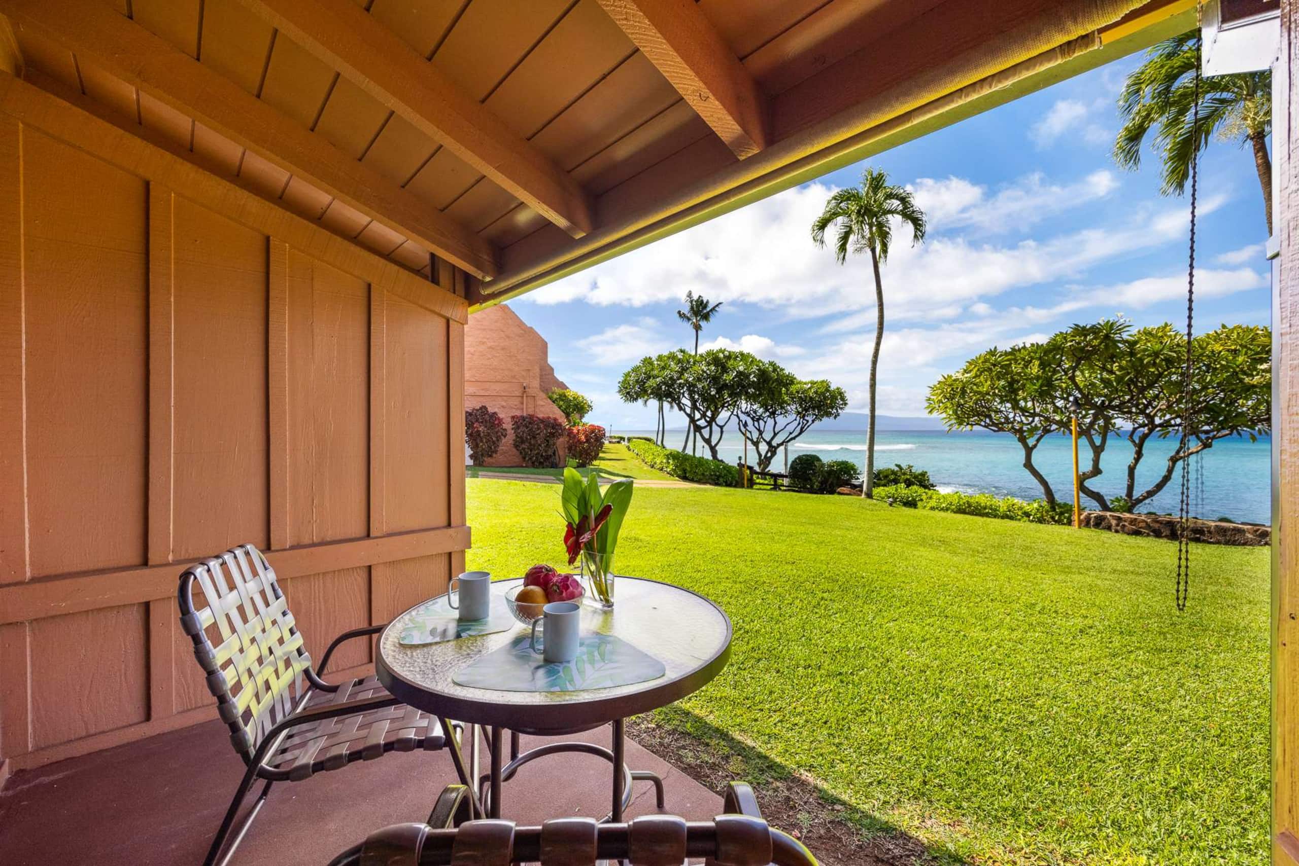Condo in Lahaina · ★5.0 · 1 bedroom · 2 beds · 1 shared bath - Image 19