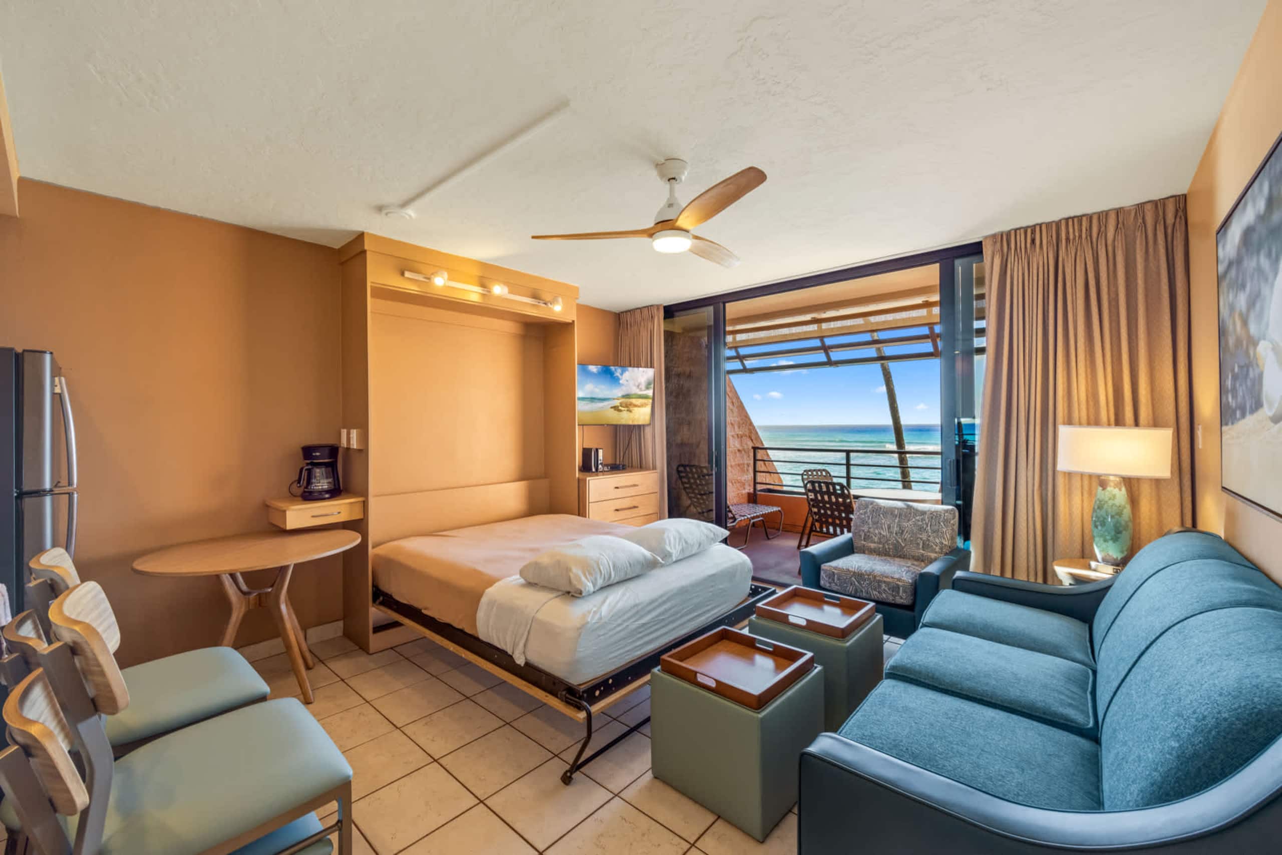Condo in Lahaina · ★4.83 · 1 bedroom · 2 beds · 1 shared bath - Image 20