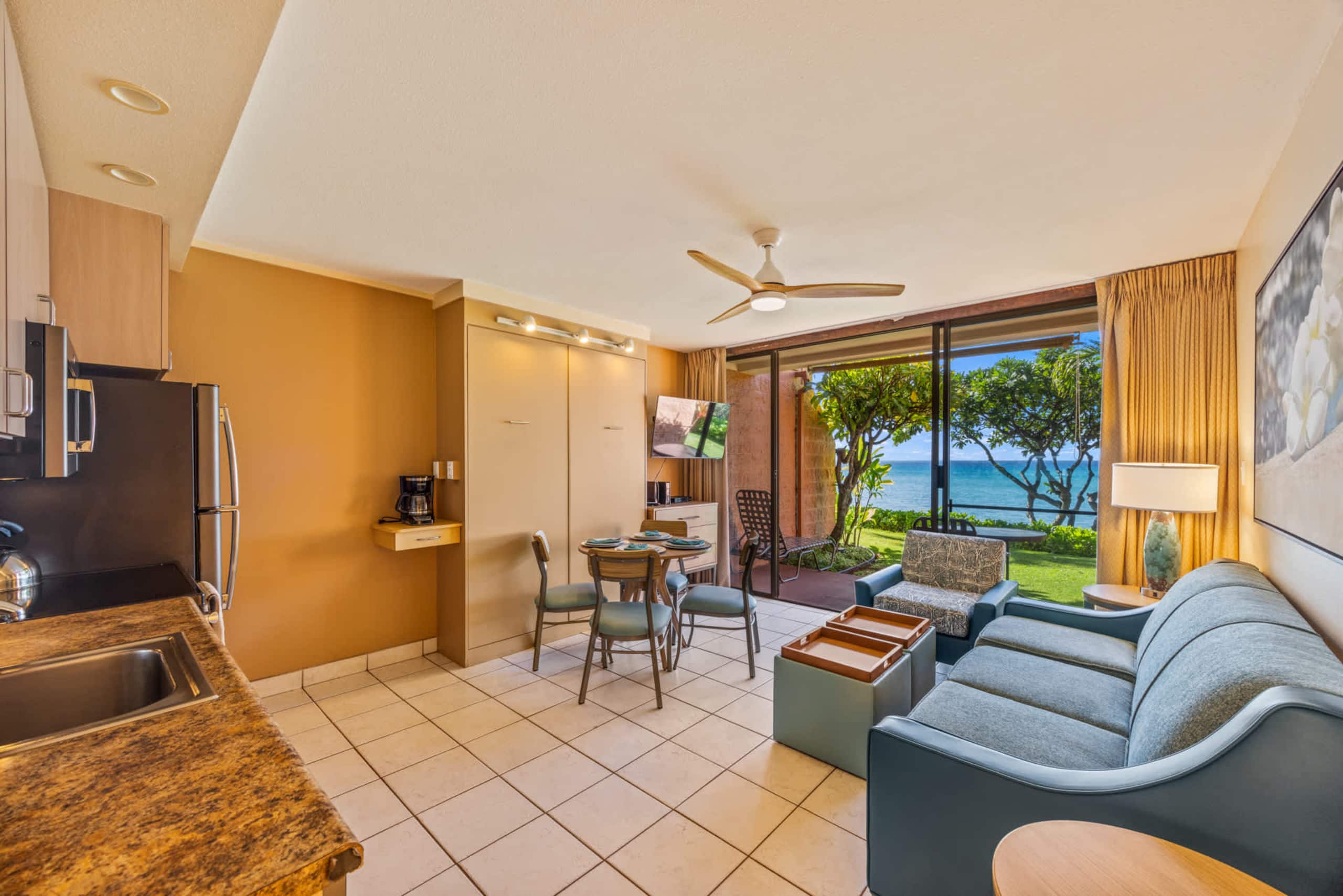 Condo in Lahaina · ★4.67 · 1 bedroom · 2 beds · 1 shared bath - Image 48