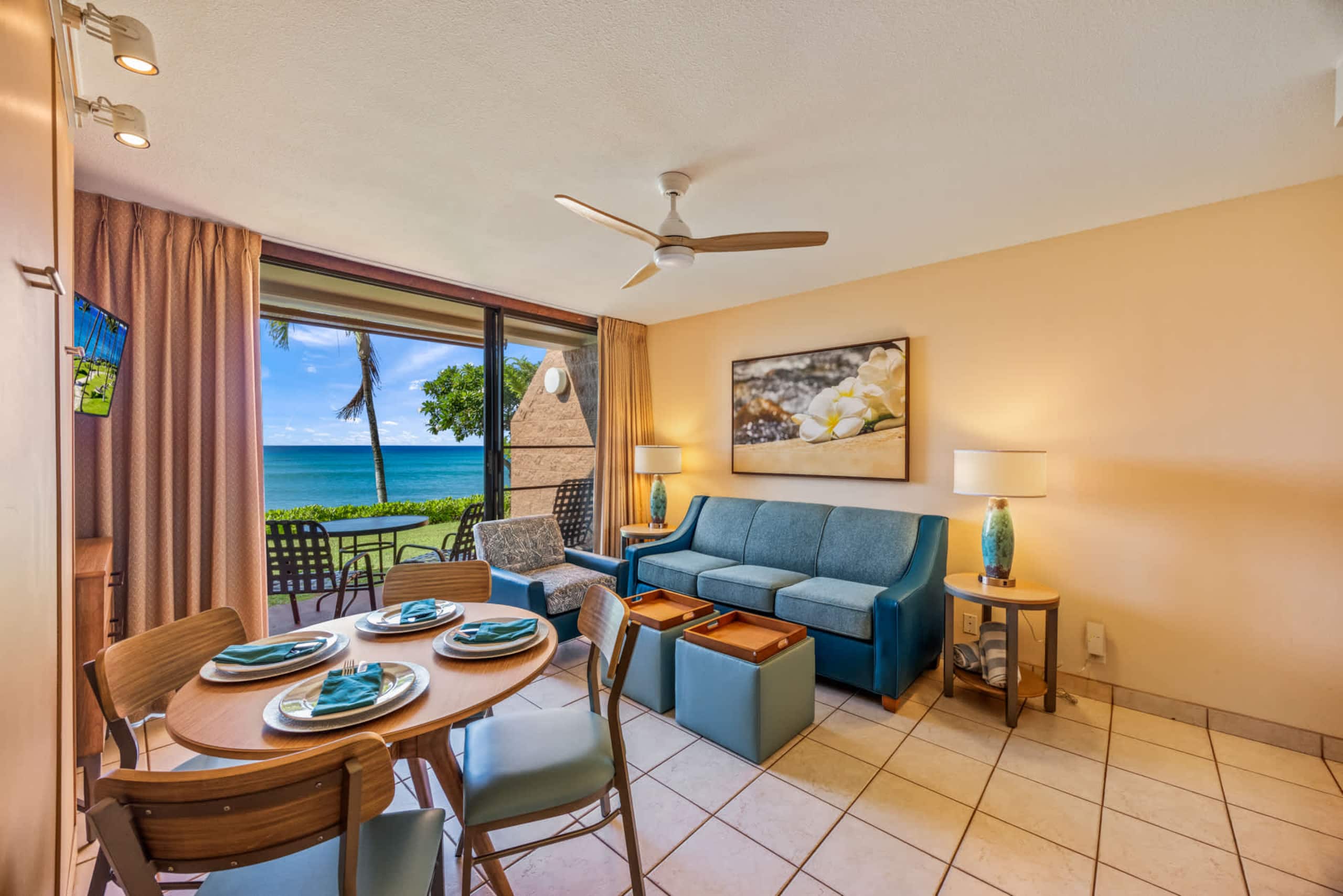 Condo in Lahaina · ★4.89 · 1 bedroom · 2 beds · 1 private bath - Image 7