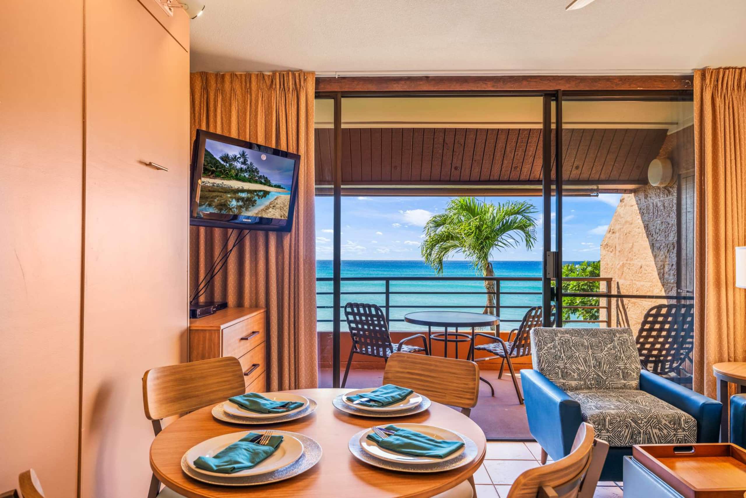 Condo in Lahaina · ★4.86 · 1 bedroom · 2 beds · 1 shared bath - Image 50