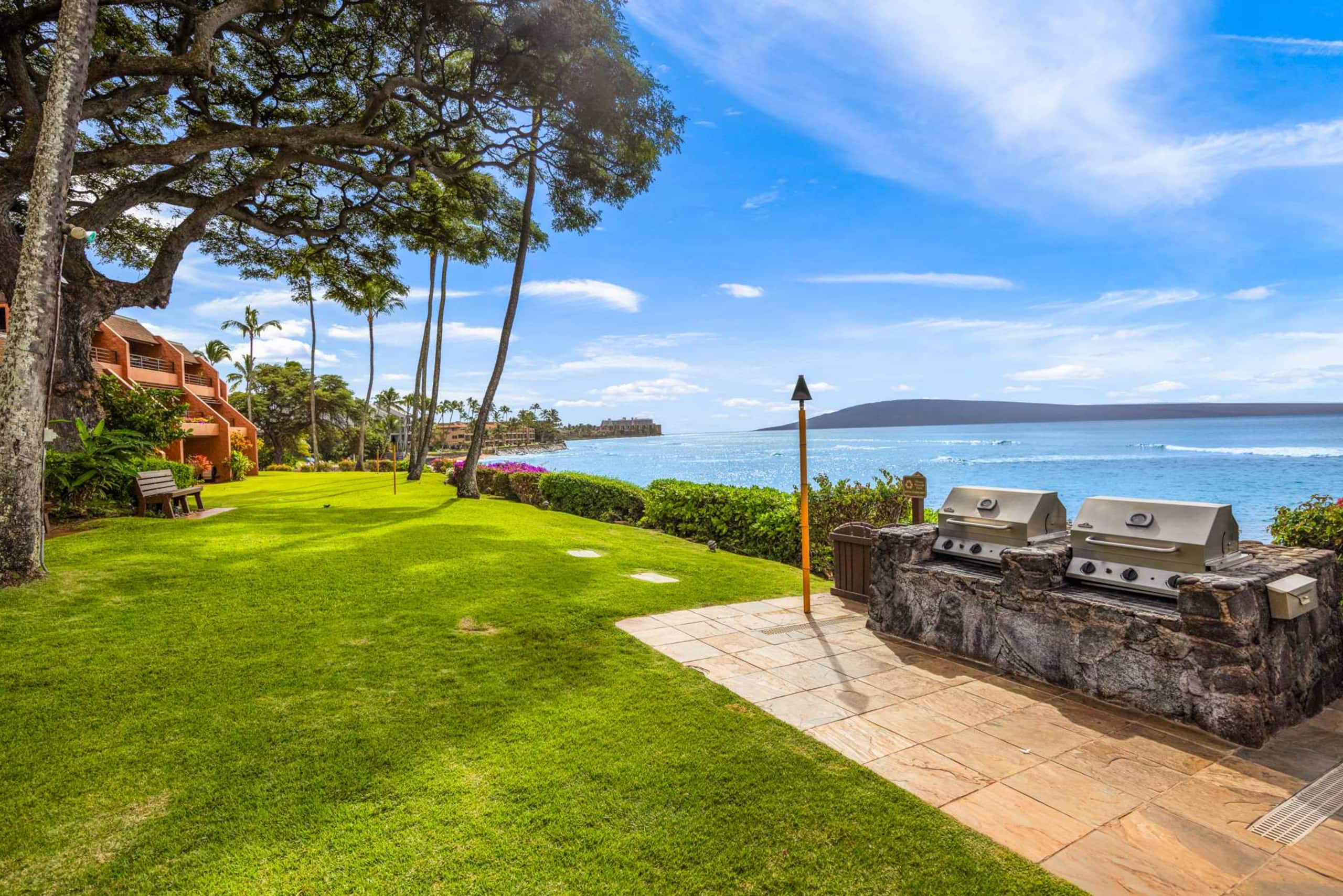 Condo in Lahaina · ★4.89 · 1 bedroom · 2 beds · 1 shared bath - Image 33