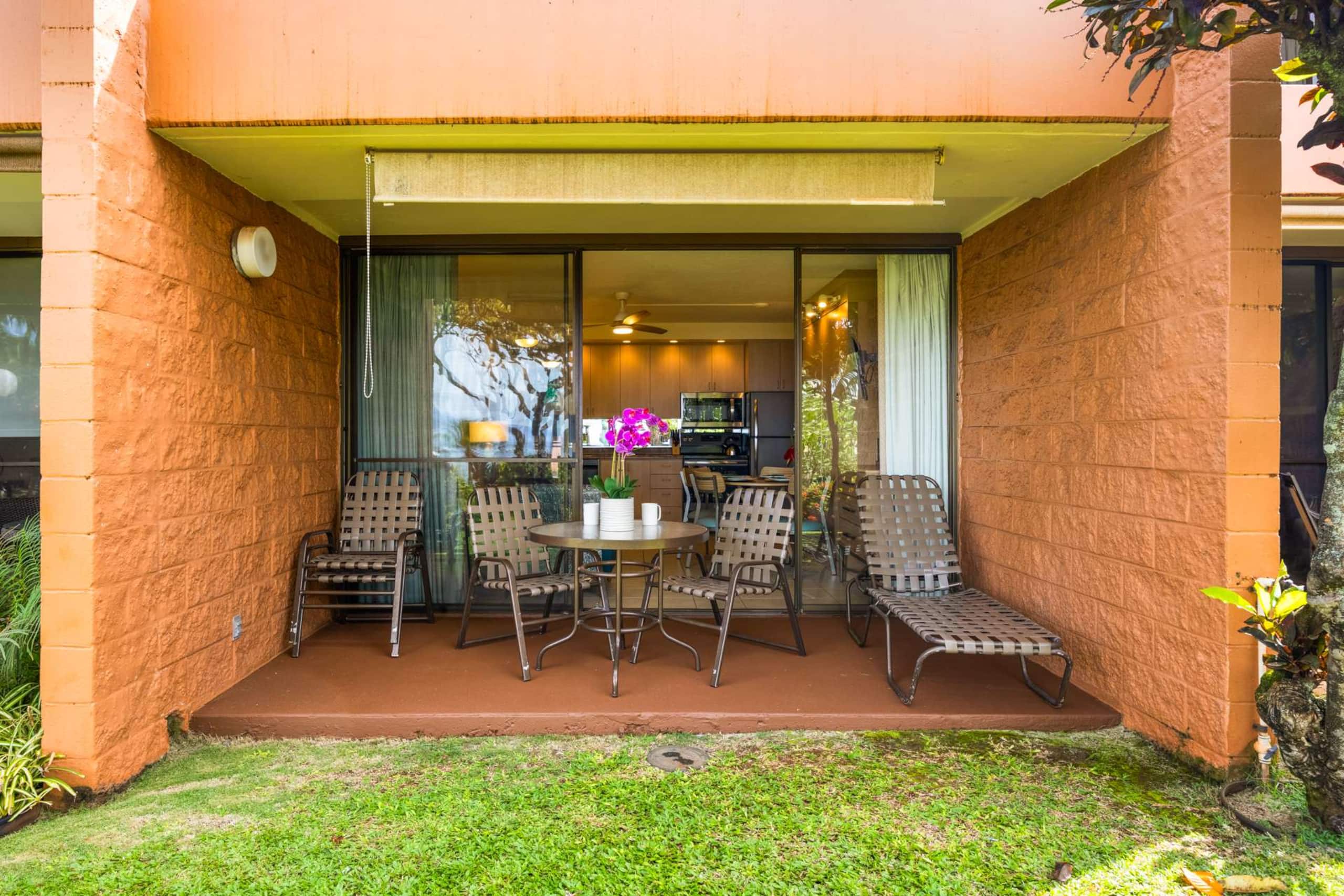 Condo in Lahaina · ★4.89 · 1 bedroom · 2 beds · 1 shared bath - Image 19