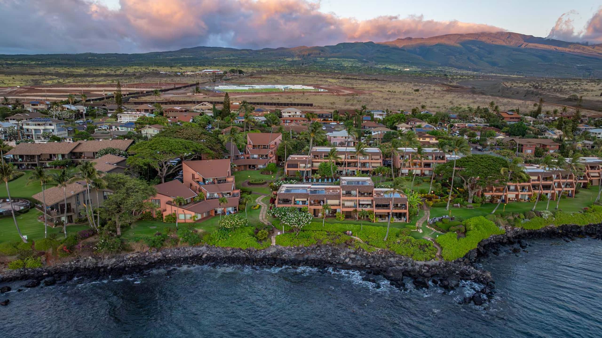 Condo in Lahaina · ★4.89 · 1 bedroom · 2 beds · 1 shared bath - Image 29