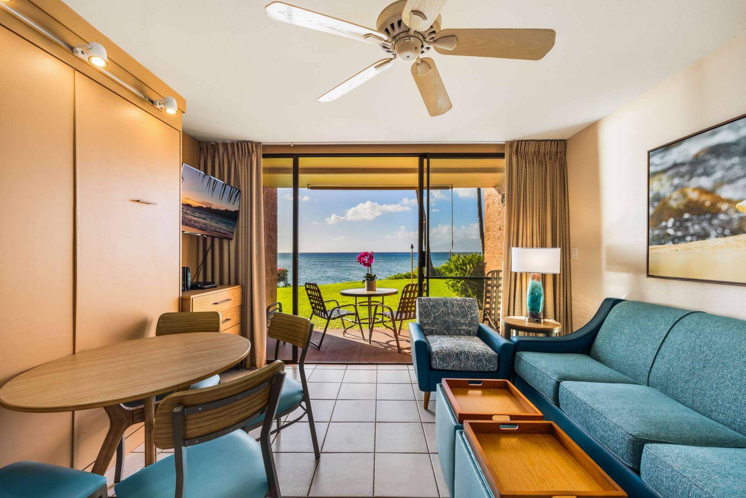 Condo in Lahaina · ★4.73 · 1 bedroom · 2 beds · 1 shared bath - Image 16