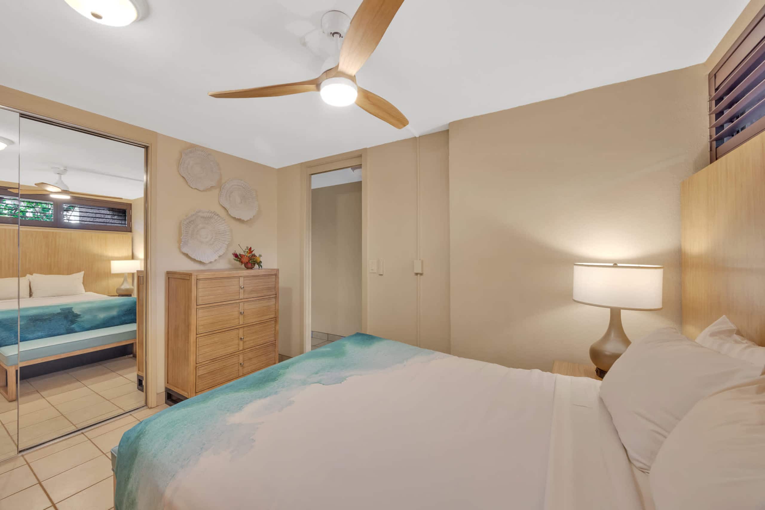 Condo in Lahaina · ★4.73 · 1 bedroom · 2 beds · 1 shared bath - Image 11