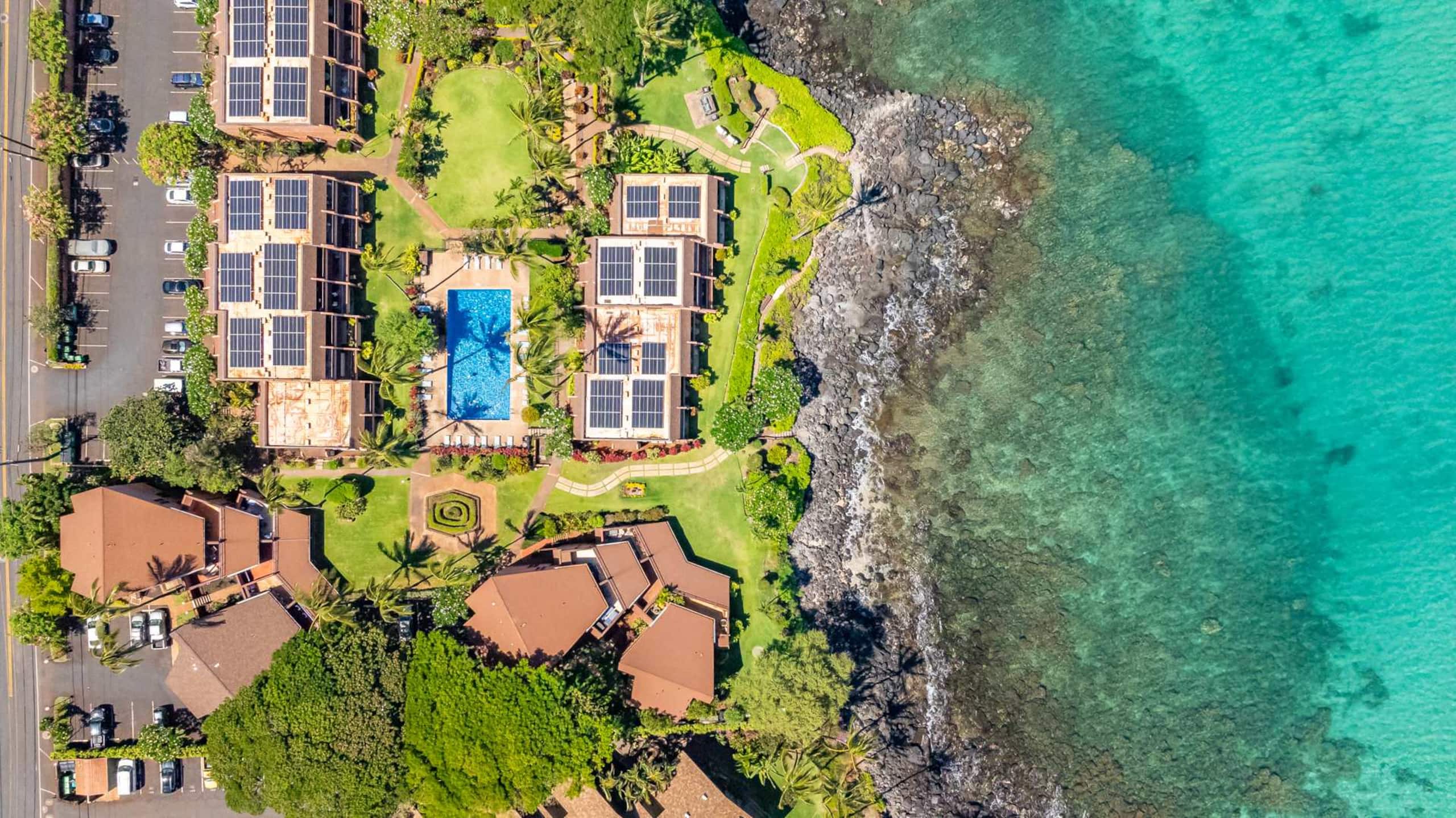 Condo in Lahaina · ★5.0 · 1 bedroom · 2 beds · 1 shared bath - Image 43