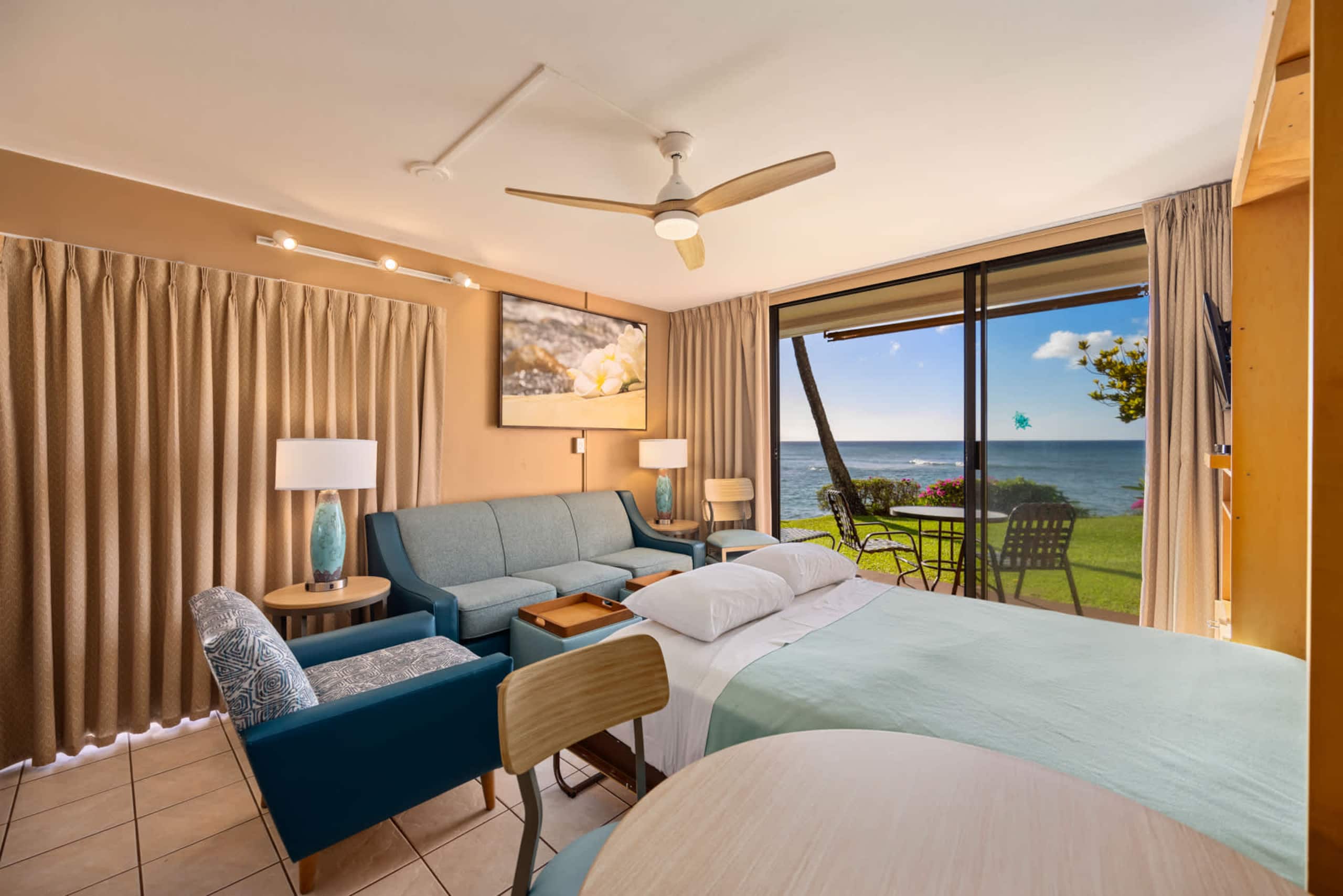 Condo in Lahaina · ★5.0 · 1 bedroom · 2 beds · 1 shared bath - Image 11