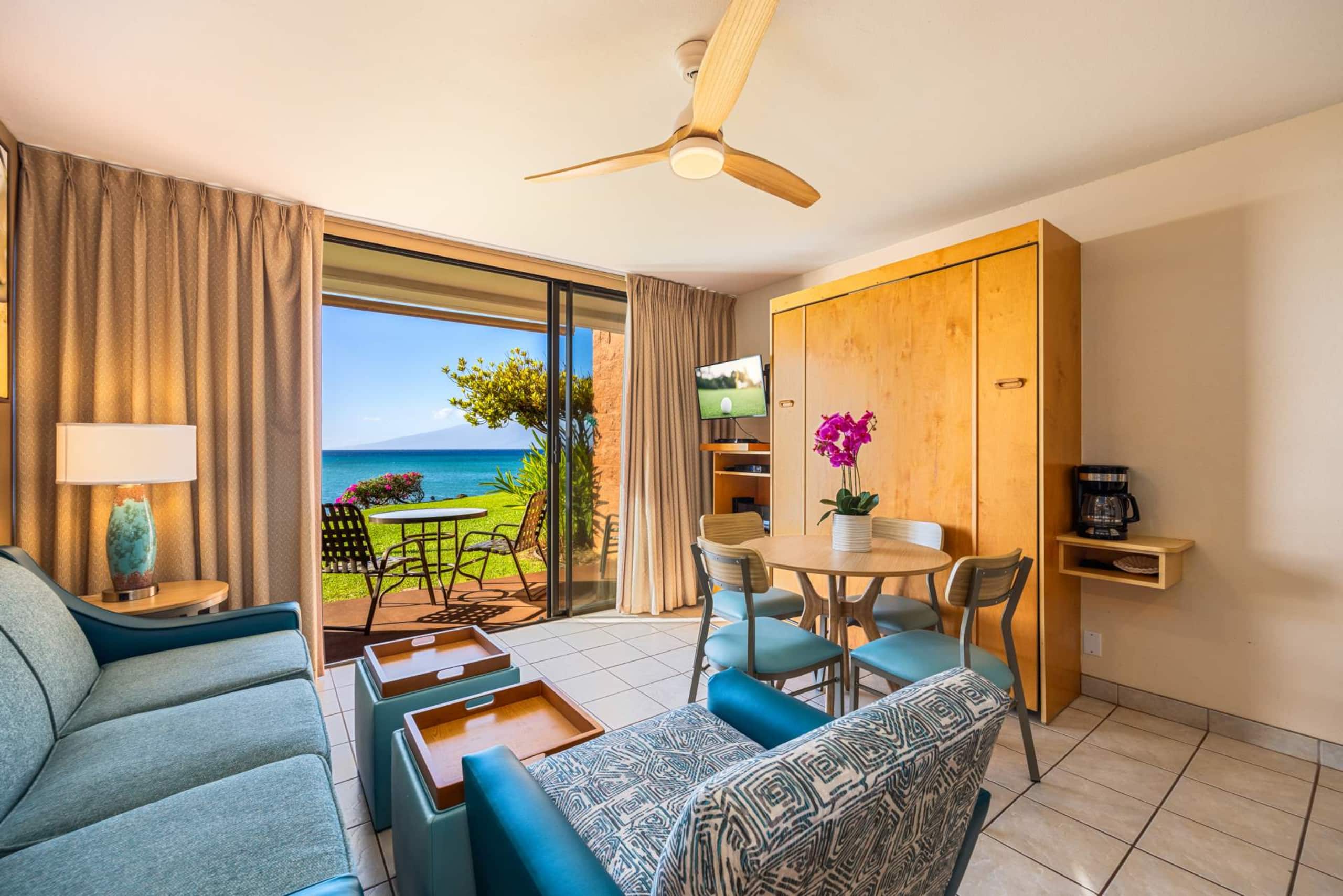 Condo in Lahaina · ★5.0 · 1 bedroom · 2 beds · 1 shared bath - Image 1