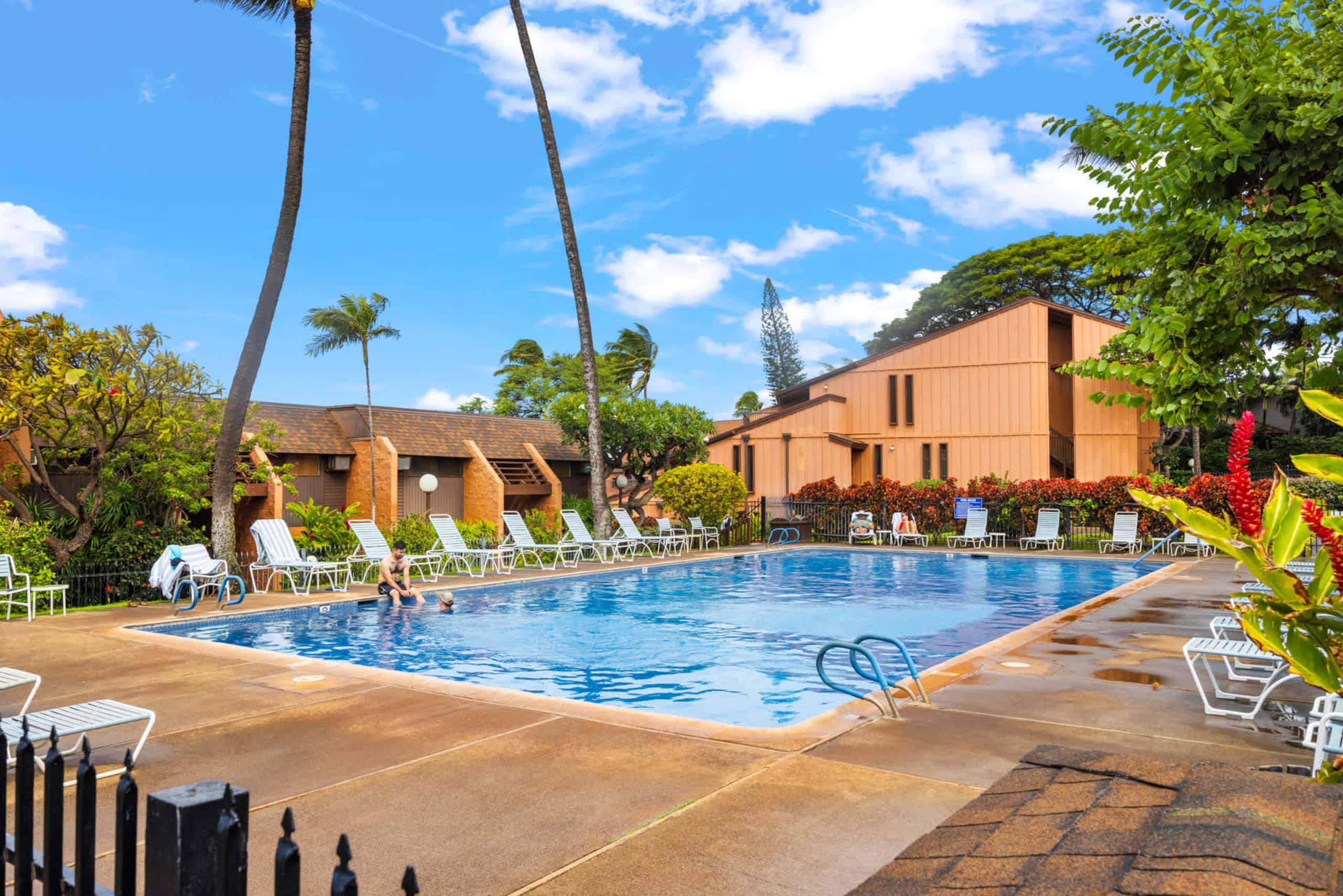 Condo in Lahaina · ★5.0 · 1 bedroom · 2 beds · 1 shared bath - Image 22