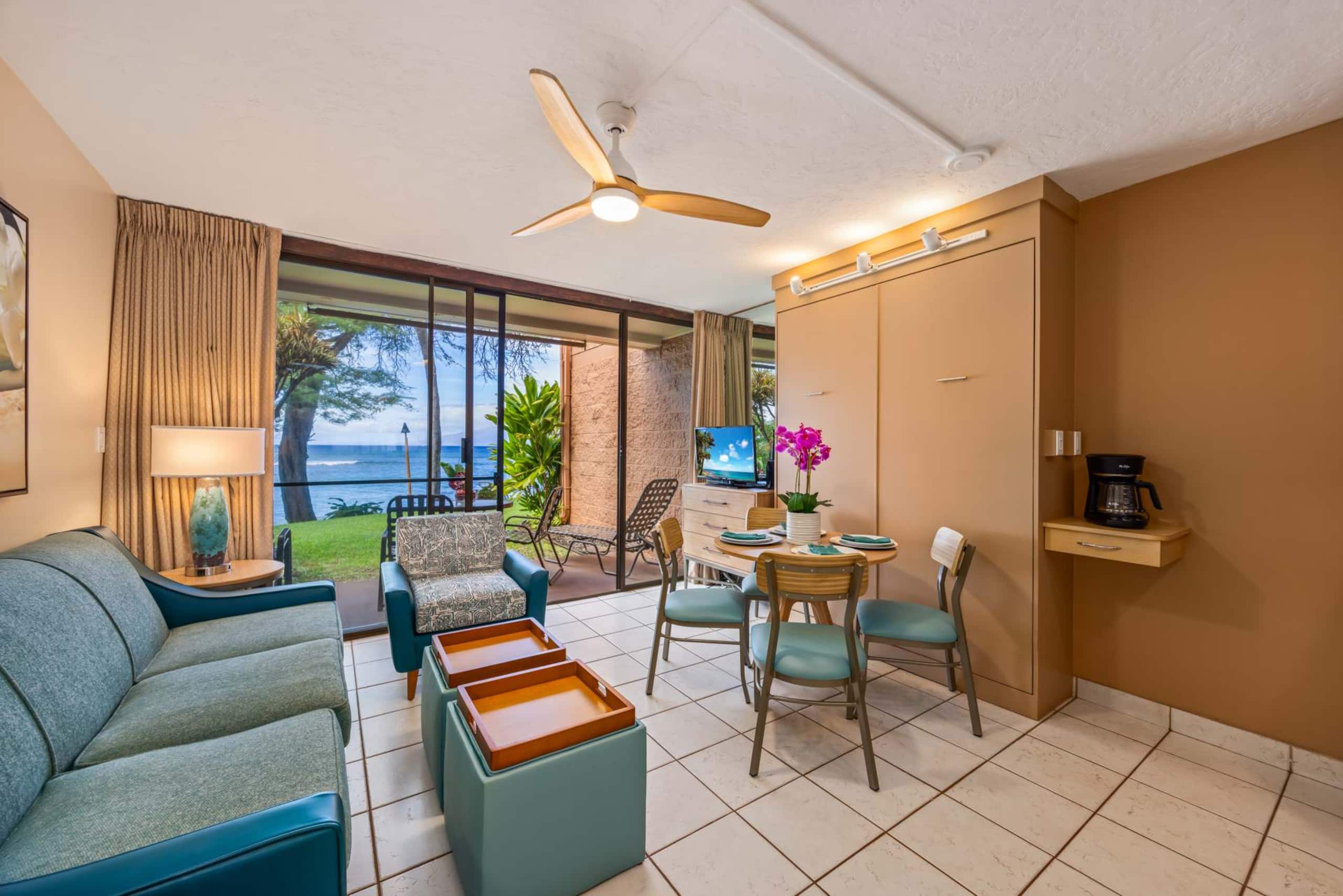 Condo in Lahaina · ★4.9 · 1 bedroom · 2 beds · 1 shared bath - Image 1