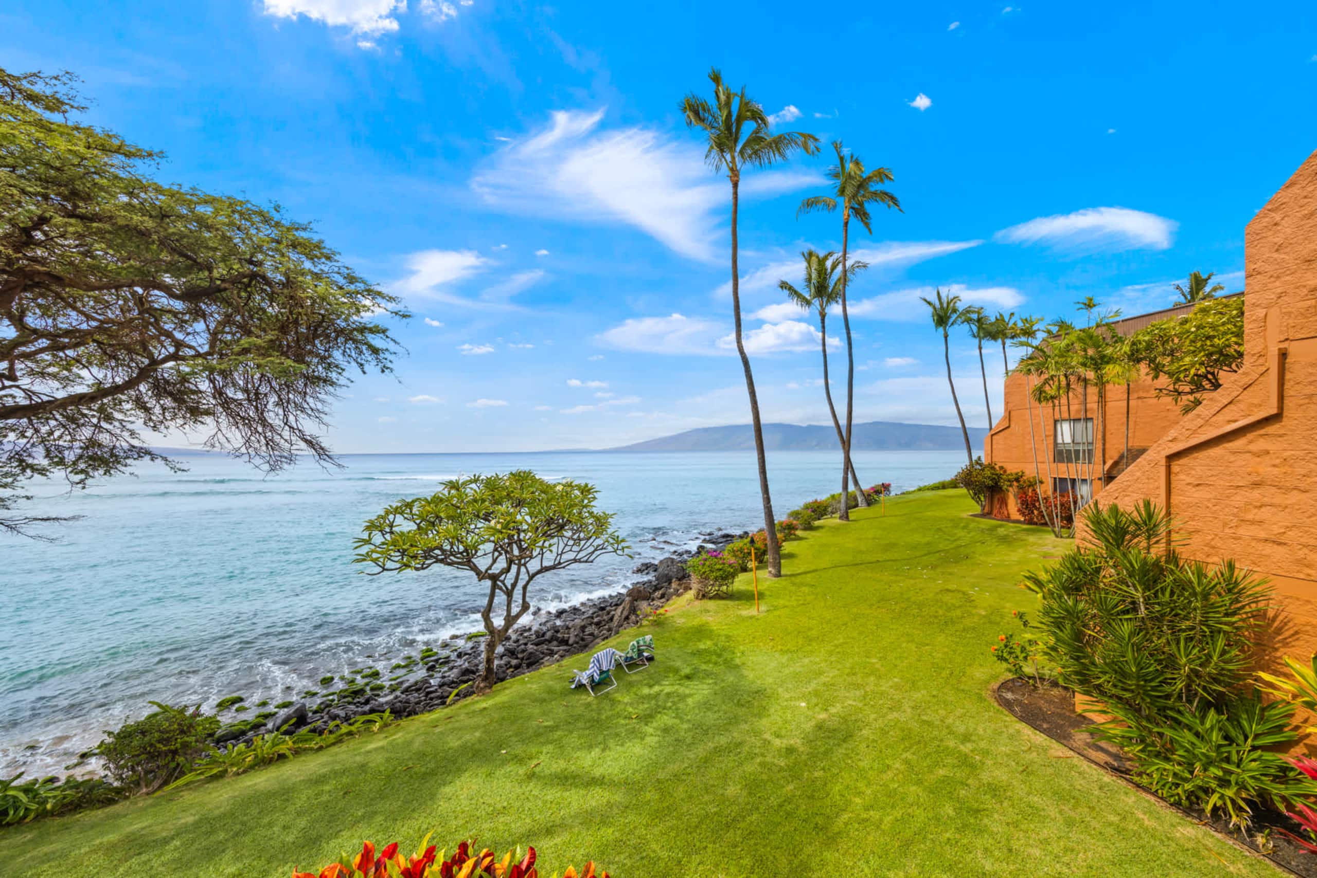 Condo in Lahaina · ★4.75 · 1 bedroom · 2 beds · 1 shared bath - Image 20
