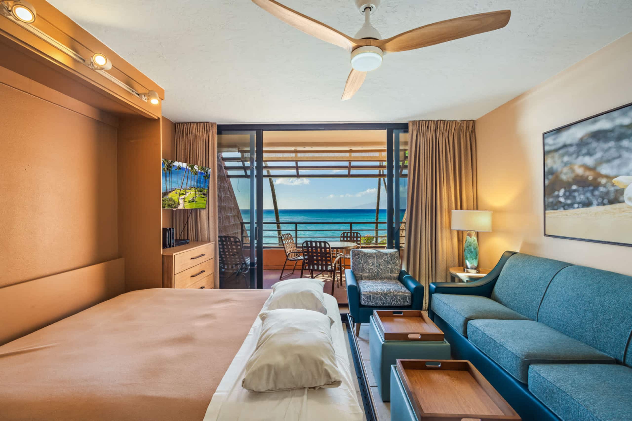 Condo in Lahaina · ★4.75 · 1 bedroom · 2 beds · 1 shared bath - Image 13
