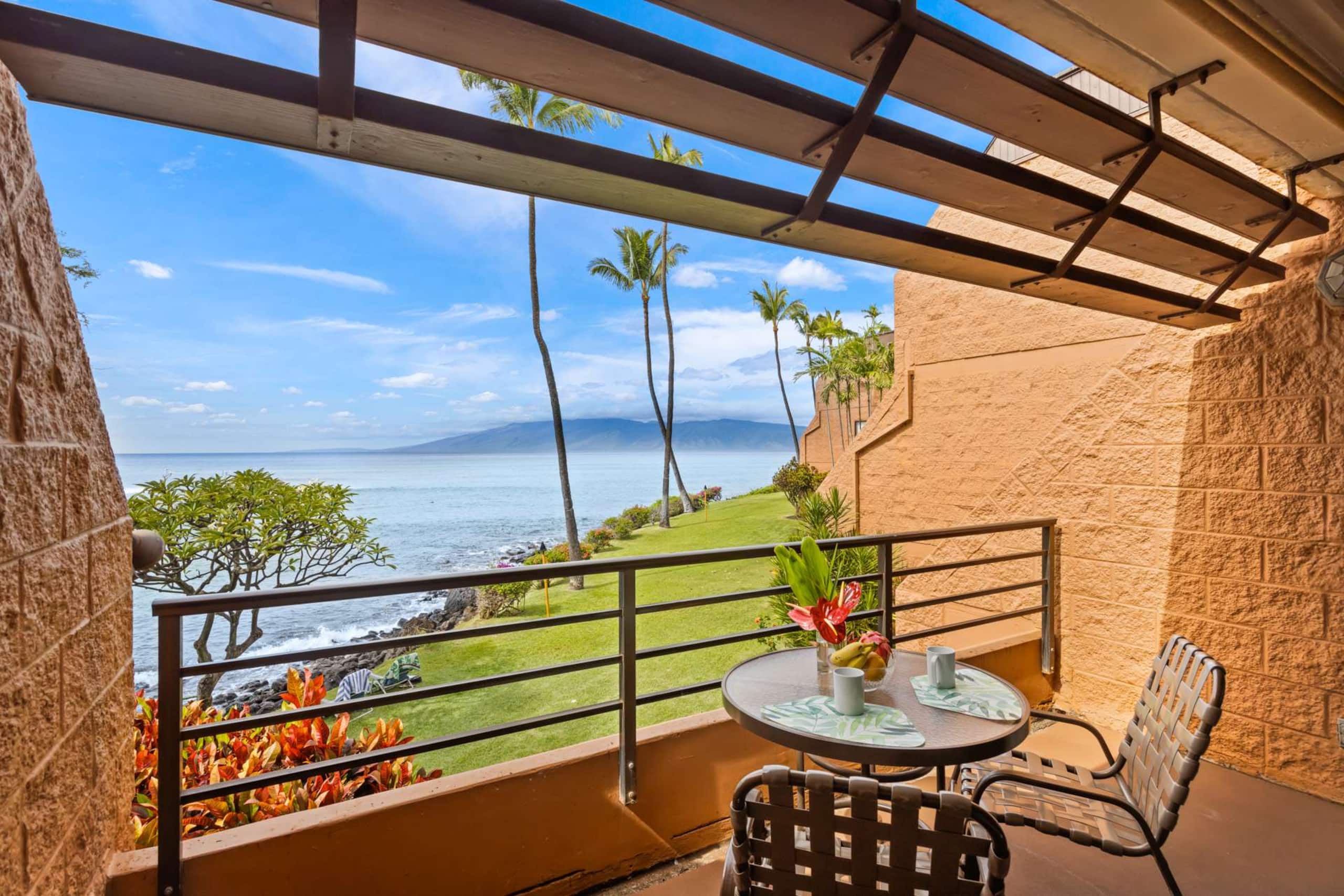 Condo in Lahaina · ★4.75 · 1 bedroom · 2 beds · 1 shared bath - Image 21