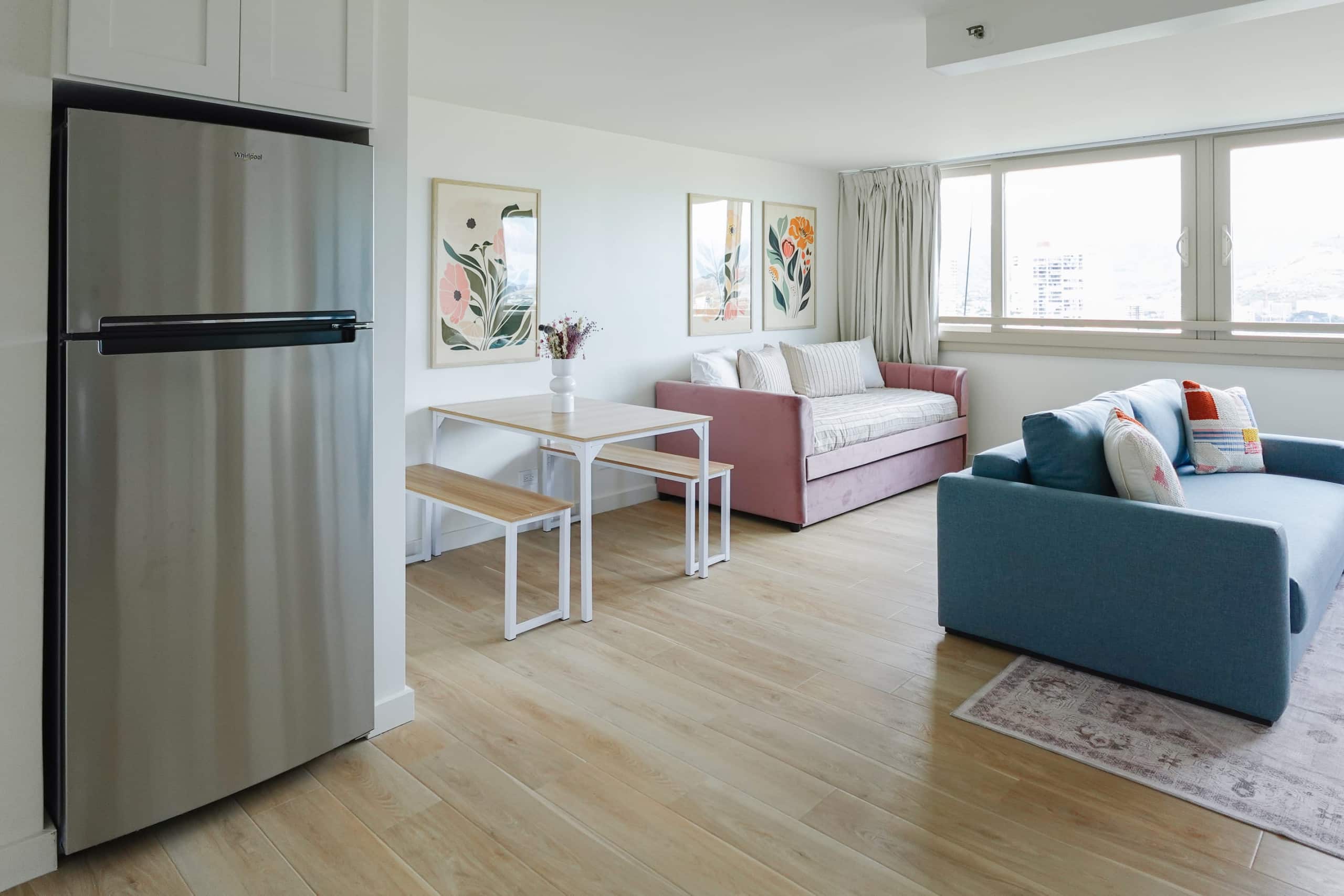 Condo in Honolulu · ★4.91 · 1 bedroom · 3 beds · 1 private bath - Image 2