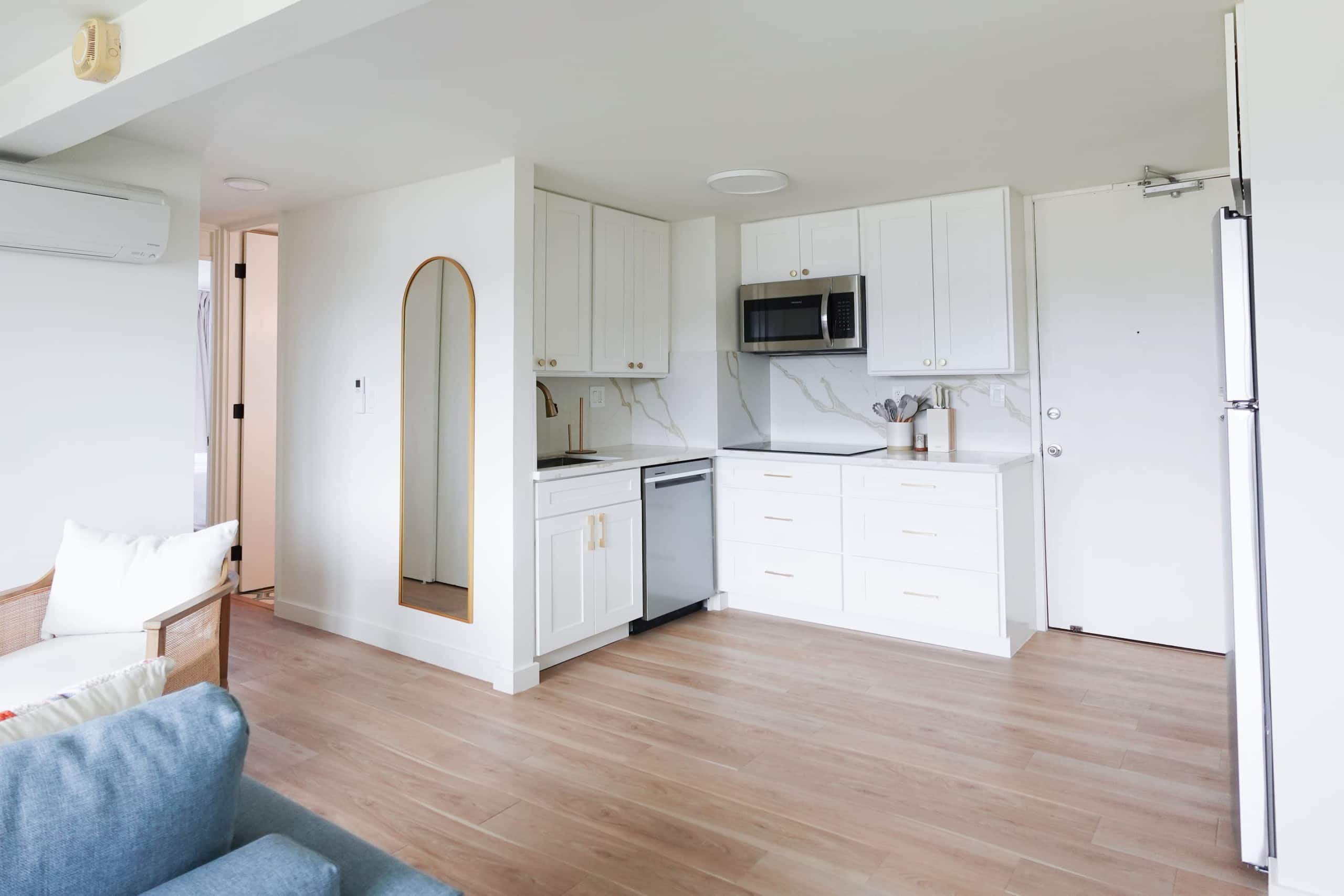 Condo in Honolulu · ★4.91 · 1 bedroom · 3 beds · 1 private bath - Image 8