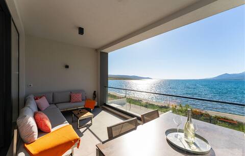 2 bedroom gorgeous apartment in Rovanjska