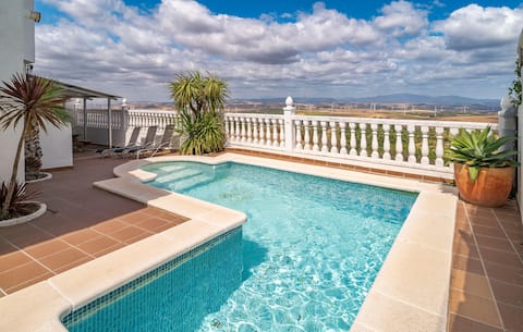 Nice home in Medina Sidonia with WiFi