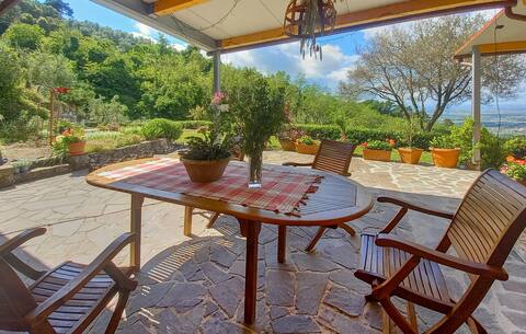 Lovely home in Lamporecchio with WiFi