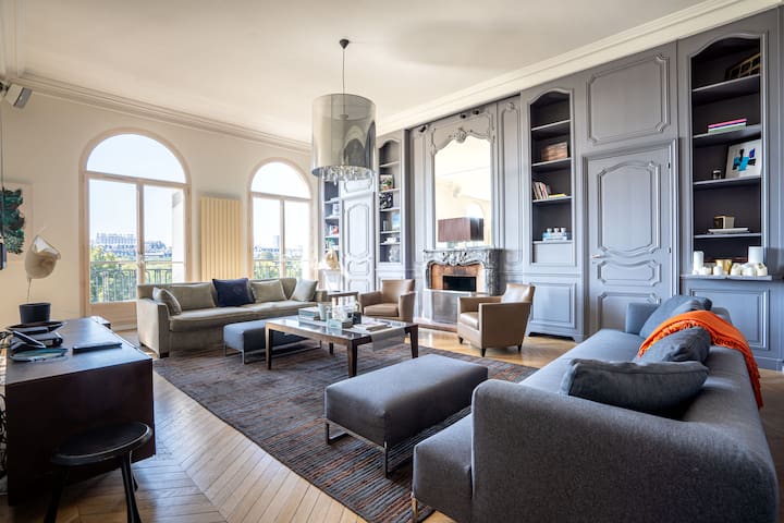 Pied A Terre managed Airbnb listing 1