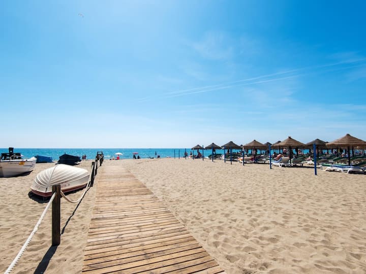 Cozy Apartment On The Beach, Ideal For Couples - Mijas
