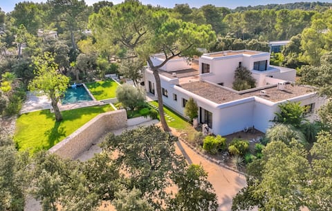Calma Blanca house, 20 minutes from beach