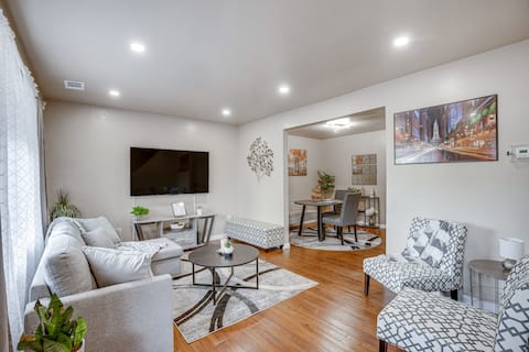 Charming Willow Grove Home w/ Patio + Fire Pit!