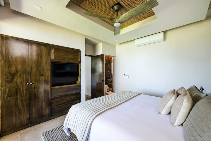 Pumzika kwa furaha, ukiwa tayari kwa uchunguzi usio na mwisho.

