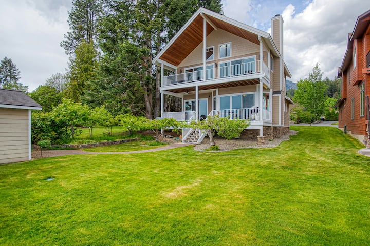 Lakefront Home With Kayaks, Dock, Wifi - Hope, ID