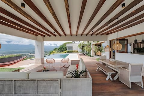 FS_Majestic & Relaxing Villa | Pool + BBQ Zone