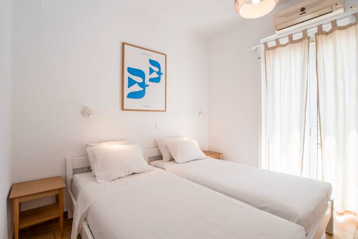 Studio 16 gallery image 4