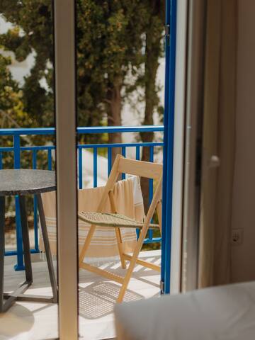 Studio 16 gallery image 5