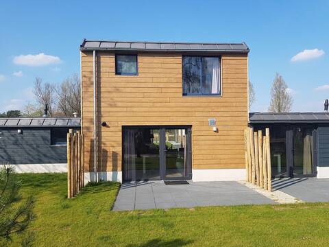 Comfortable chalet in the green Kempen
