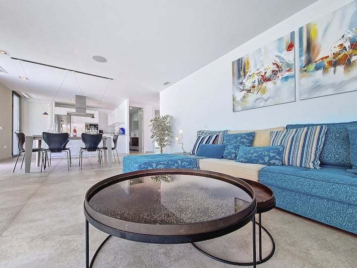 Beach Villa, Huge Private Pool And Garden - La Manga