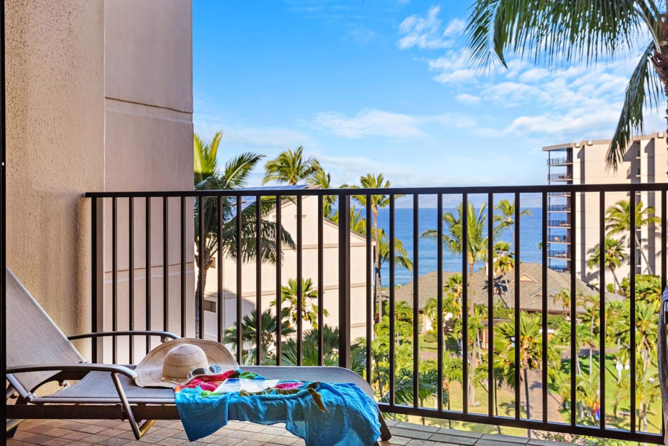 Condo in Lahaina · ★5.0 · 1 bedroom · 2 beds · 1 bath - Image 4