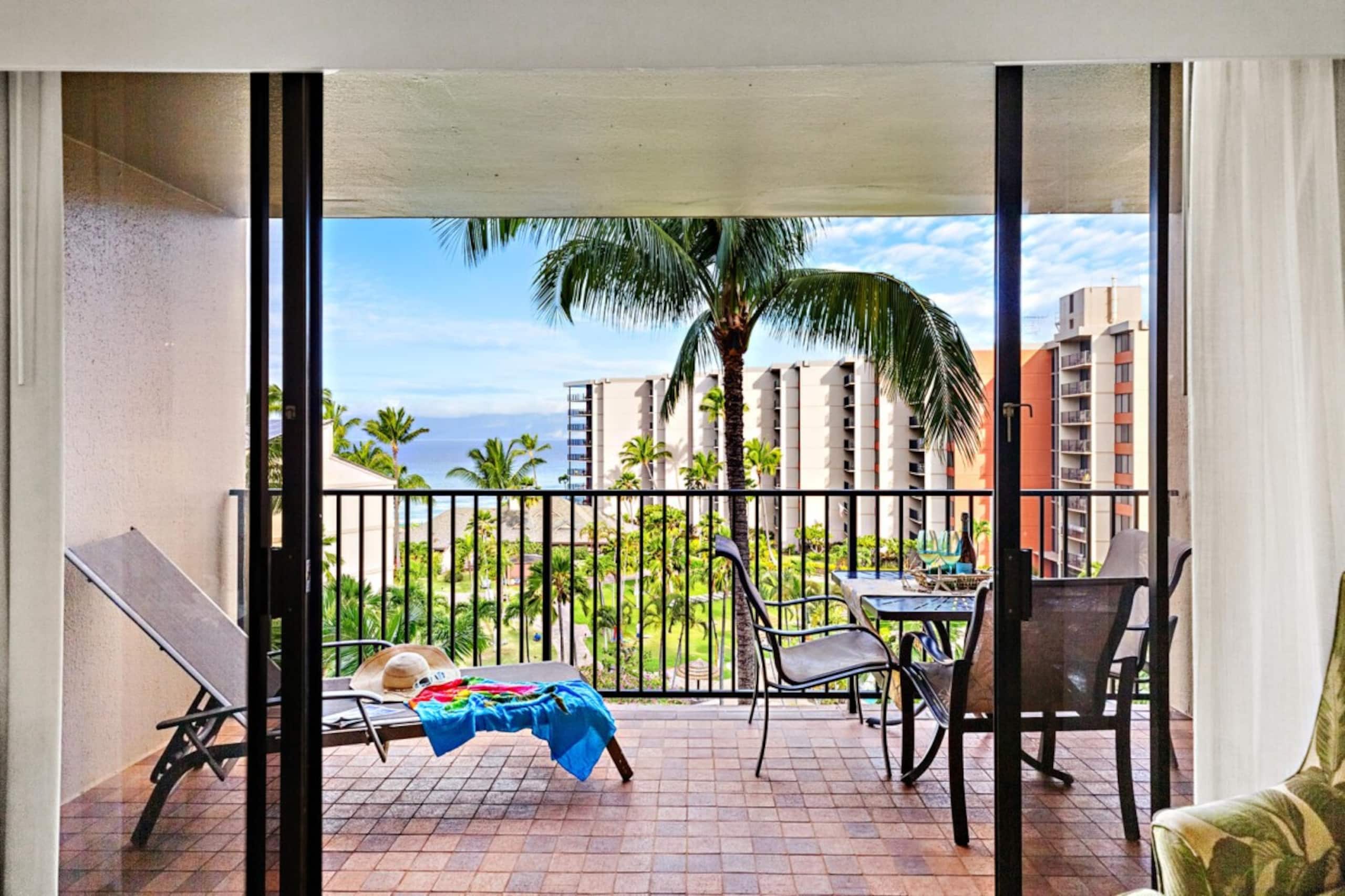 Condo in Lahaina · ★5.0 · 1 bedroom · 2 beds · 1 bath - Image 6