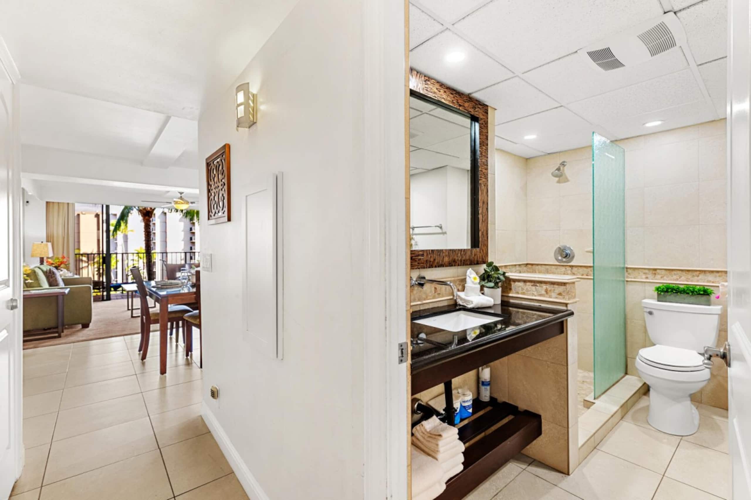 Condo in Lahaina · ★5.0 · 1 bedroom · 2 beds · 1 bath - Image 17