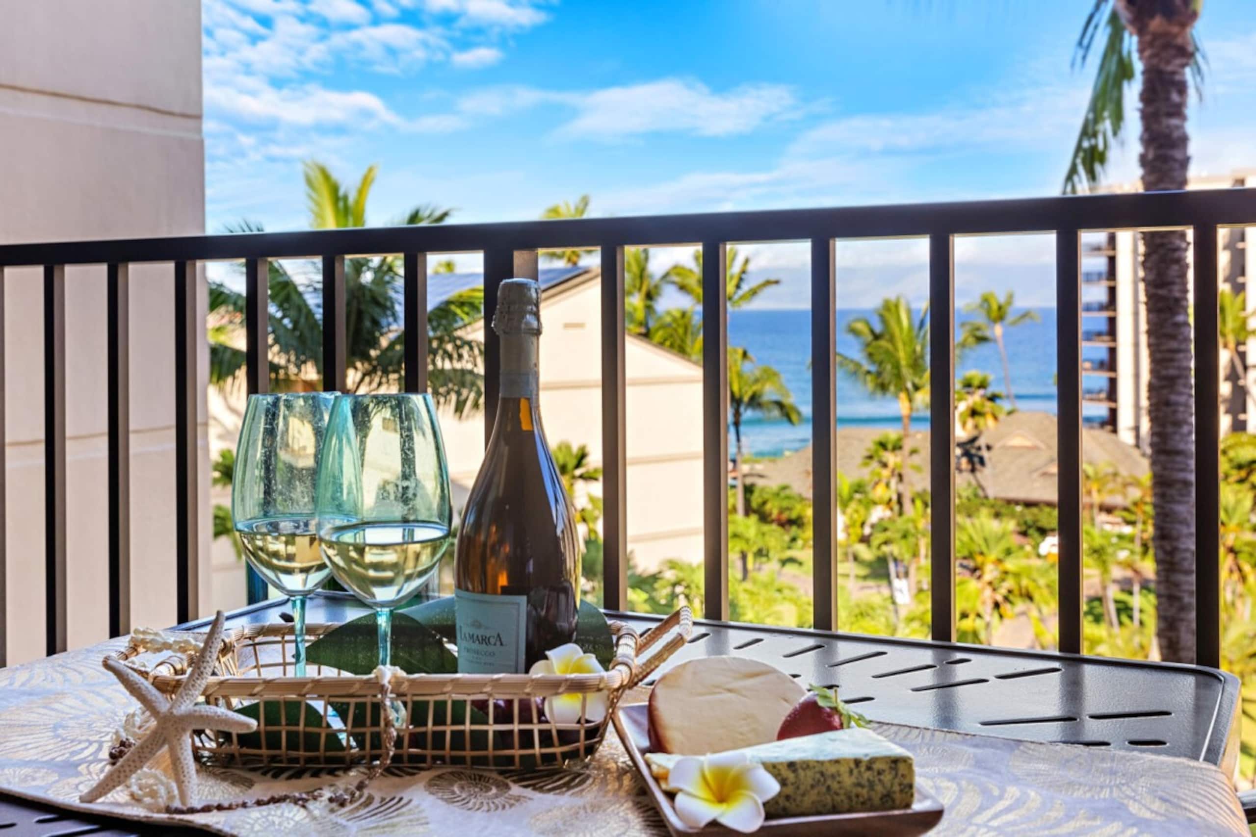 Condo in Lahaina · ★5.0 · 1 bedroom · 2 beds · 1 bath - Image 1