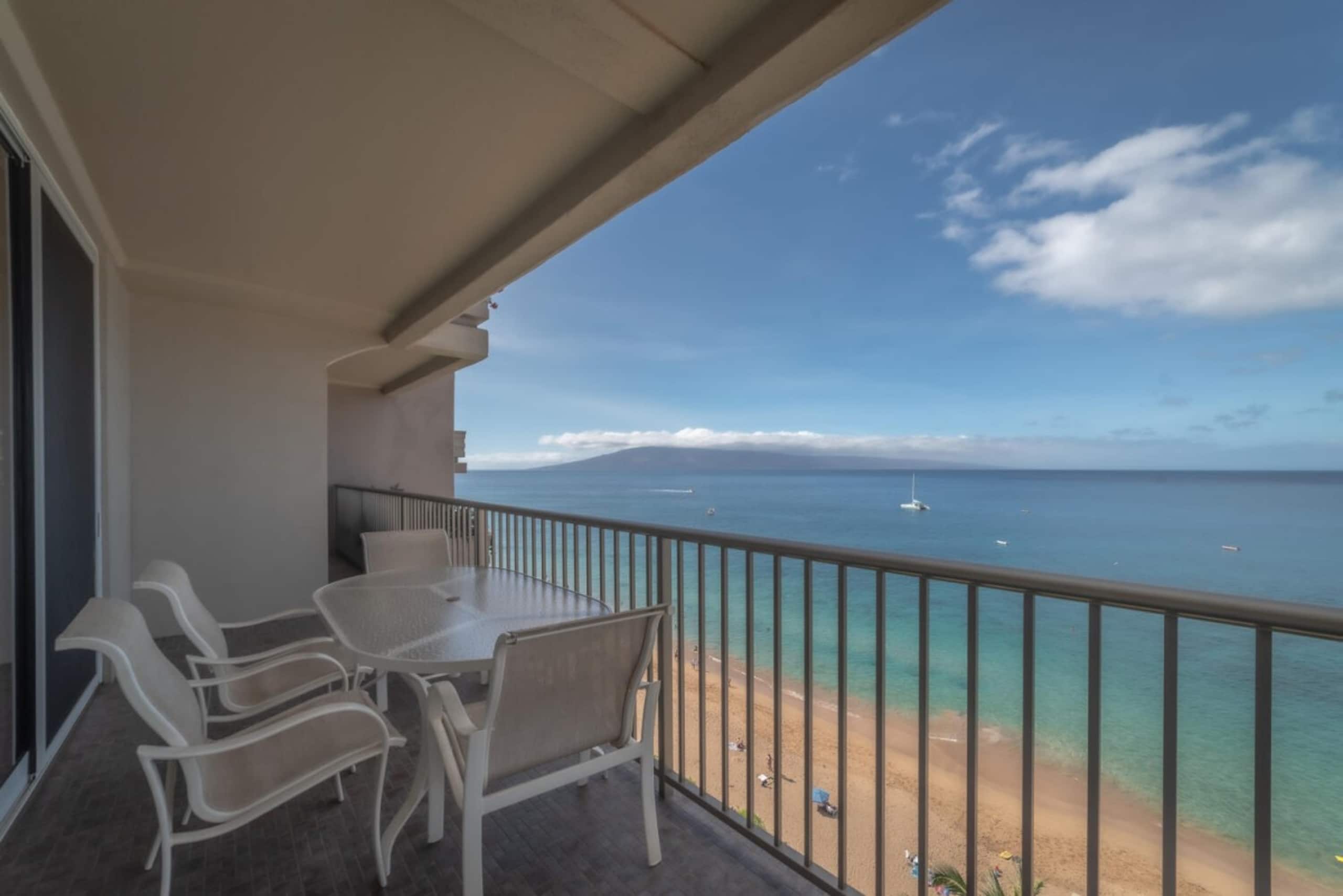 Condo in Lahaina · ★5.0 · 2 bedrooms · 3 beds · 2 baths - Image 9