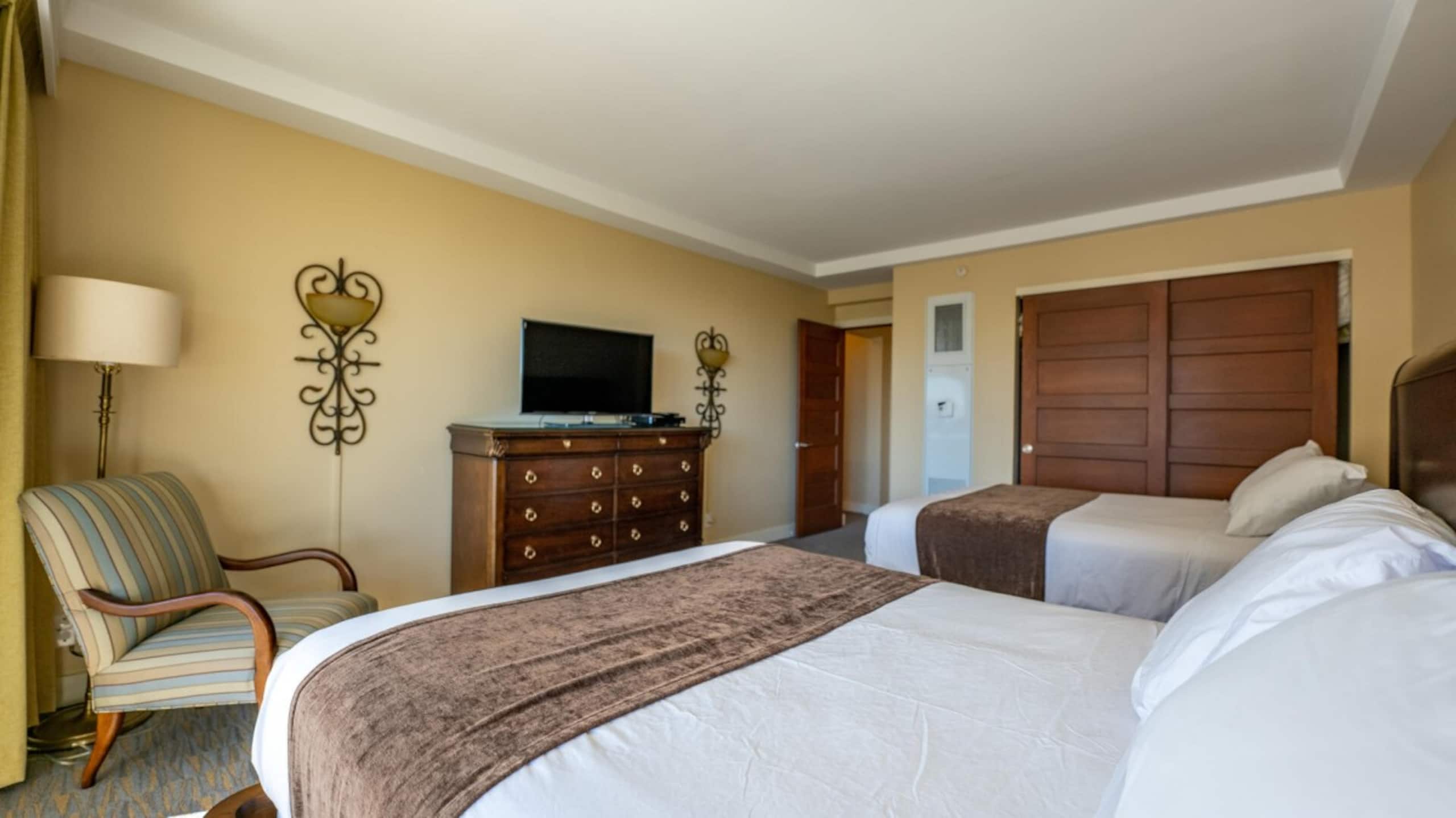Condo in Lahaina · ★5.0 · 2 bedrooms · 4 beds · 2 private baths - Image 24