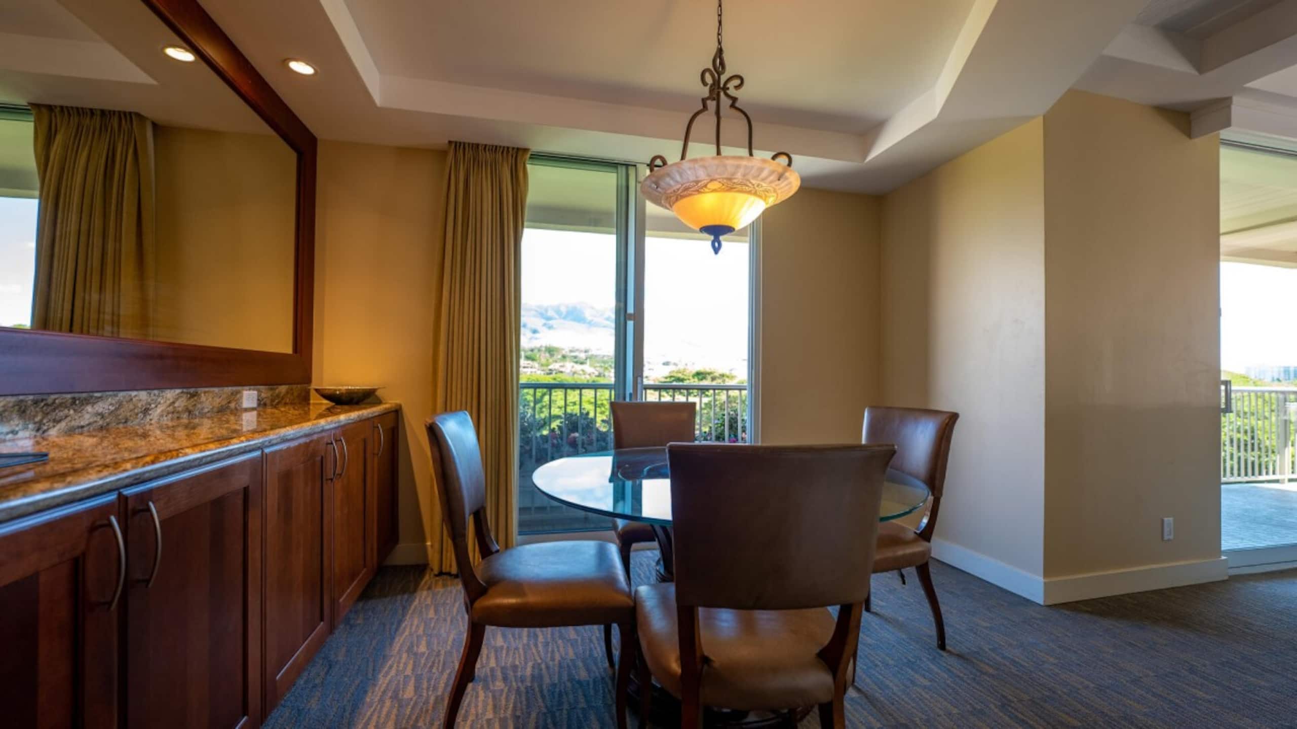 Condo in Lahaina · ★5.0 · 2 bedrooms · 4 beds · 2 private baths - Image 10