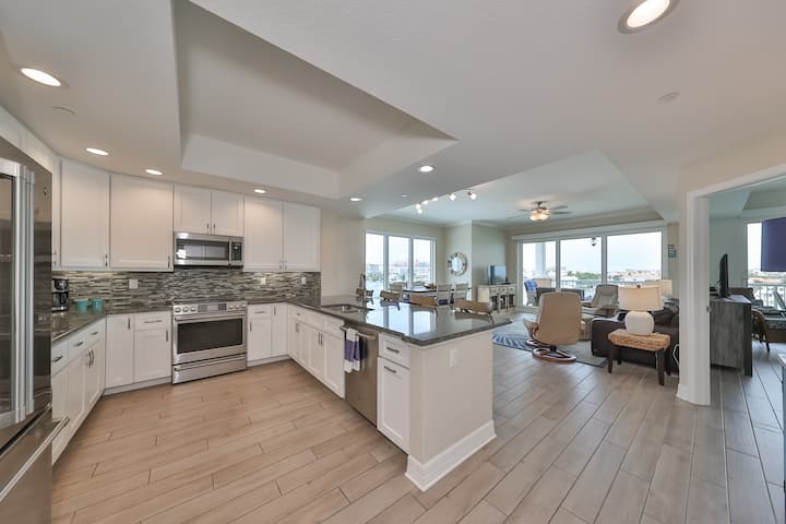 Sandpiper Cove 501- Amazing Water Views! - Clearwater Beach, FL