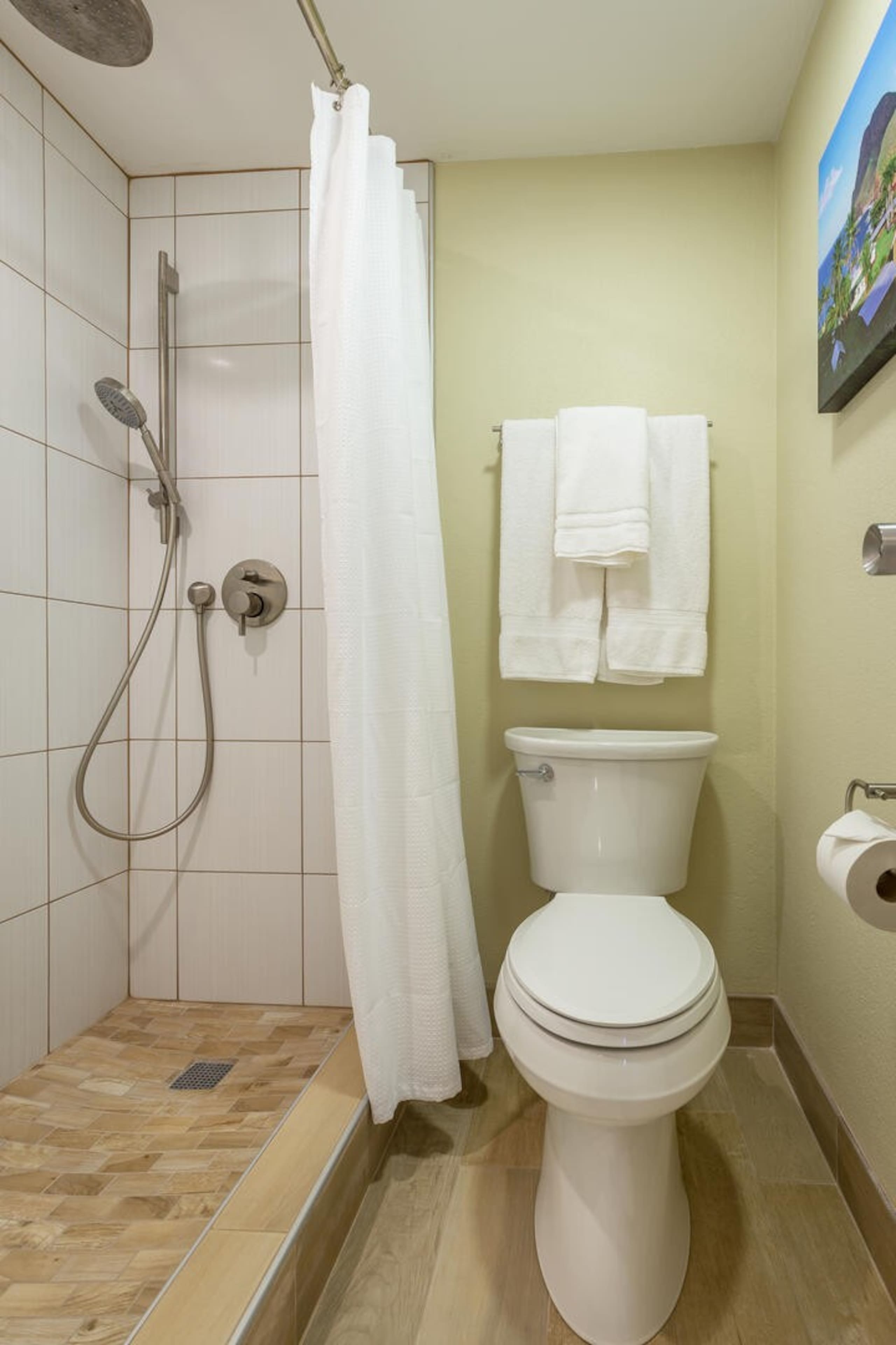 Condo in Lahaina · ★4.5 · 2 bedrooms · 3 beds · 2.5 baths - Image 19